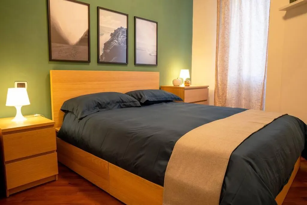 - 10 Min Duomo- M3 - Urban Retreat Apartment Milan